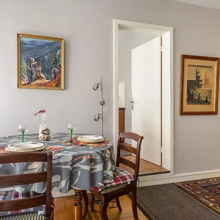 F1 Dans Maison Du 17 Eme Apartman